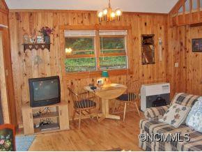331 Spring Drive - Photo 10
