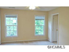 19 Westmont Drive - Photo 13