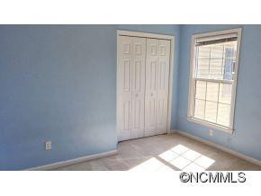 19 Westmont Drive - Photo 15