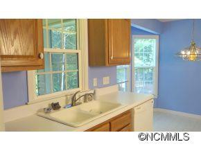 19 Westmont Drive - Photo 10