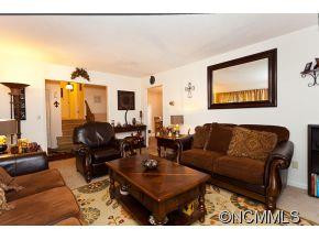 5 Fox Hollow Court - Photo 7