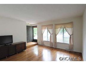 63 Unit 201 Shepard Square - Photo 2