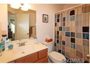 25 Village St - Photo 11