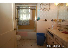 22 Laurel Avenue - Photo 18