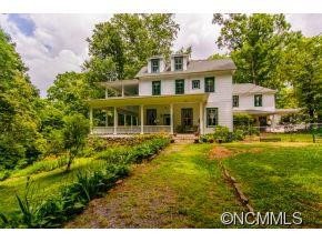 22 & 26 Woodbend Lane