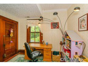 22 & 26 Woodbend Lane - Photo 16
