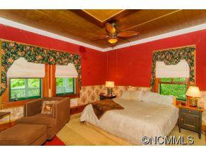 22 & 26 Woodbend Lane - Photo 10