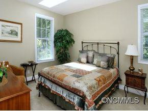 142 WOODBURN DRIVE - Photo 10