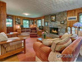 601 Locust Grove Drive - Photo 2