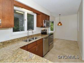 201 RACQUET CLUB ROAD UNIT 21 - Photo 4