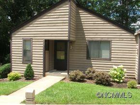 3 Woodlands Dr