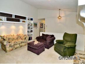 65 SLEEPY HOLLOW DR - Photo 12