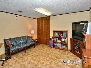 65 SLEEPY HOLLOW DR - Photo 13