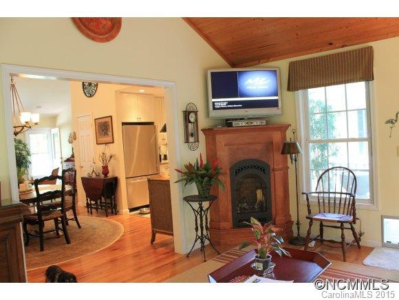214 Mansfield Street - Photo 6