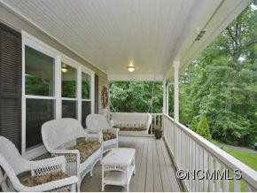 28 MEADOW BROOK DRIVE - Photo 2