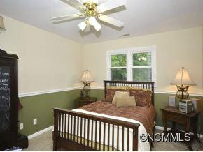 28 MEADOW BROOK DRIVE - Photo 15