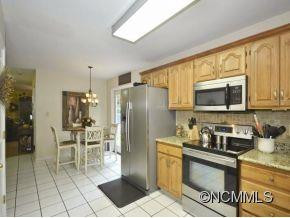 28 MEADOW BROOK DRIVE - Photo 9