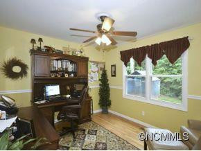 28 MEADOW BROOK DRIVE - Photo 10