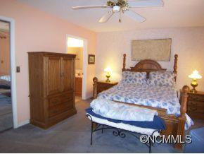 1011 Carousel Lane - Photo 11