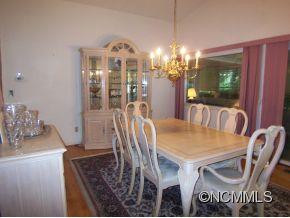 1011 Carousel Lane - Photo 4