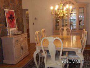 1011 Carousel Lane - Photo 5