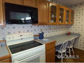 1011 Carousel Lane - Photo 8