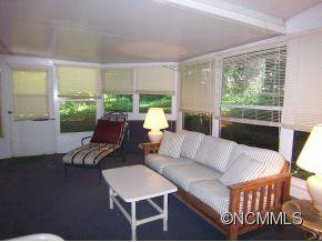 1011 Carousel Lane - Photo 9
