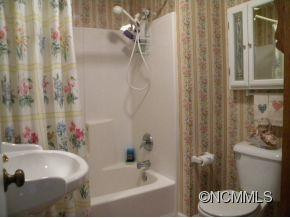 10 Tyler Lane - Photo 23