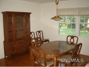 15 Dogwood Grove - Photo 3