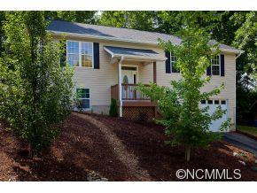 24 Oakcrest Place