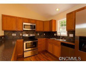 24 Oakcrest Place - Photo 9