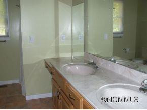 27 Ellistone Ct - Photo 18