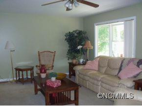 27 Ellistone Ct - Photo 3
