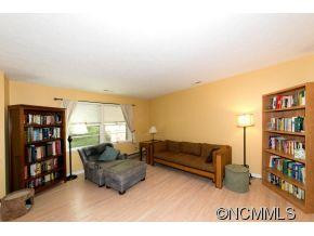 402 Comet Drive - Photo 5