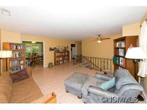 402 Comet Drive - Photo 6