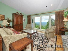 289 ROBERTS DRIVE - Photo 4