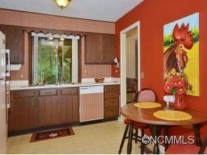 54 LAURELWOOD CIR W UNIT 21 - Photo 8