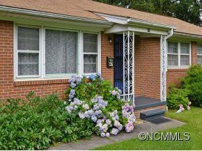 47 PLEASANT RIDGE DR - Photo 2