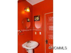 66 Brevard Road - Photo 15