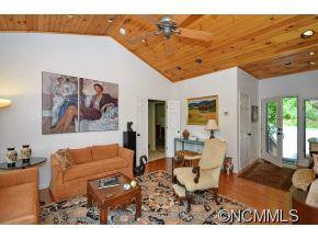 993 Countryside Drive - Photo 3