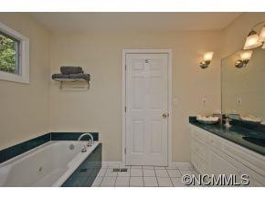 9 Twin Lakes Drive - Photo 11