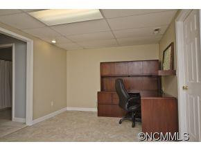 9 Twin Lakes Drive - Photo 17