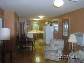528 Westwood Circle - Photo 4