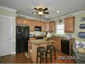 134 WHITE ASH DRIVE E. - Photo 5