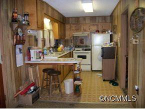 965 Hughes Gap Road - Photo 5