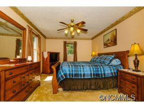 523 Oak Grove Road - Photo 17