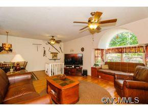 523 Oak Grove Road - Photo 6