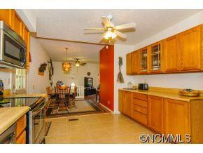 523 Oak Grove Road - Photo 9
