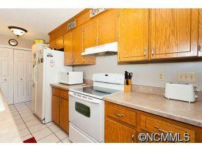 11 MAPLE LEAF DR - Photo 11