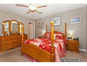 11 MAPLE LEAF DR - Photo 12